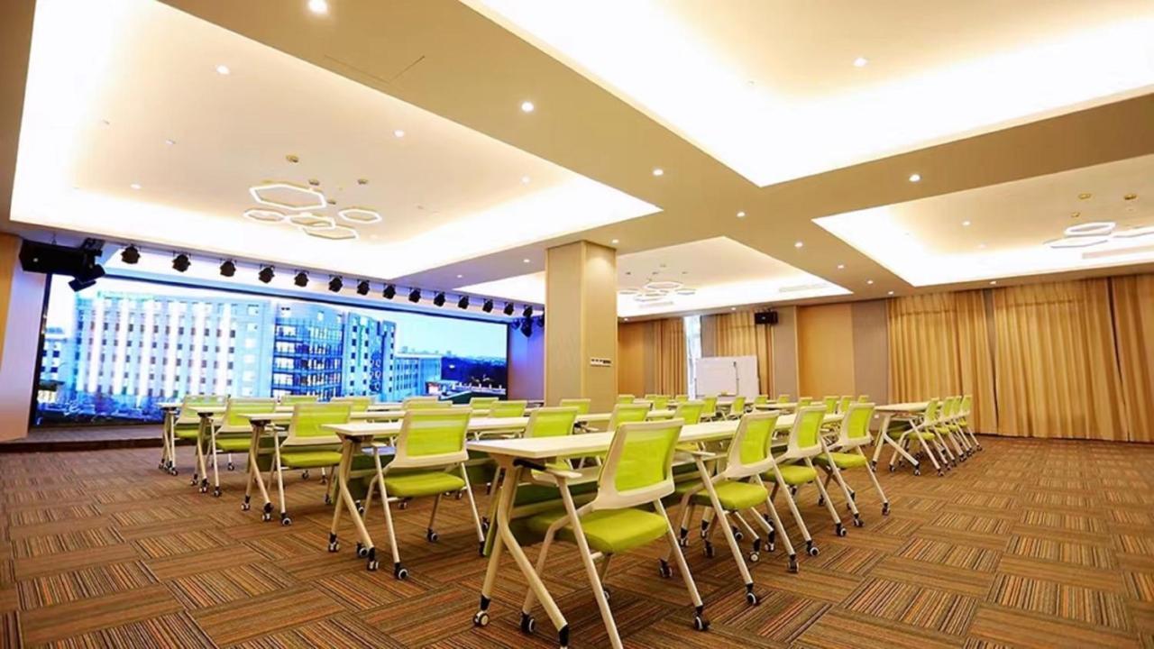 Holiday Inn Shanghai Dishui Lake By Ihg Nanhui Exterior foto